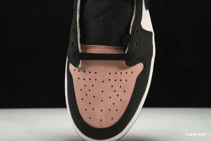 Hyperoad Low Bleached Coral OG Jordan 1 1114